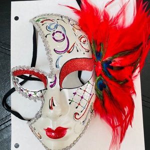 MARDI GRAS MASK